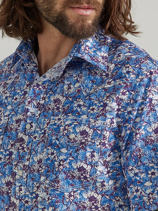 klær nei Wrangler menn 20x konkurranse avansert komfort kortermet vestlig skjorte med snapprint akvarell fiolett (112327810) 8V40504