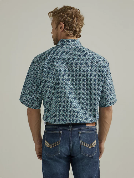 klær nei Wrangler menn 20x konkurranse avansert komfort kortermet vestlig skjorte med snapprint marine skumring (112327799) 8V40503