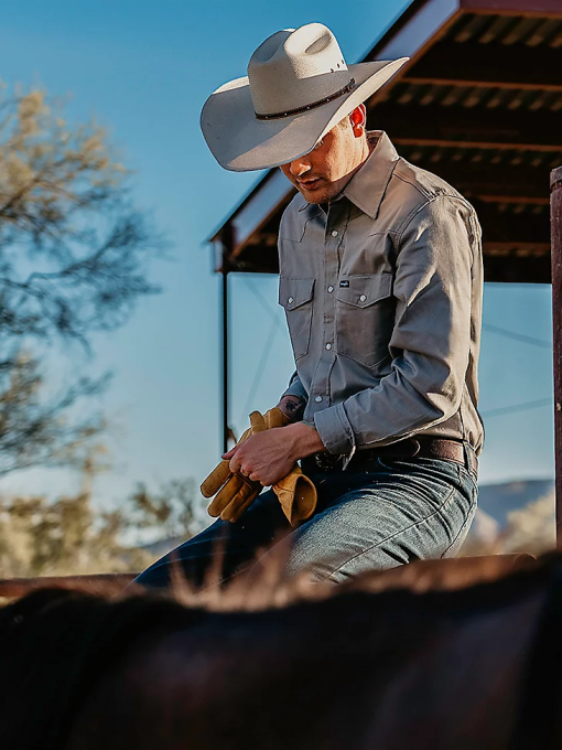 klær nei Wrangler menn cowboy cut work western stiv denim langermet skjorte chambray (70130mw) 8V40440