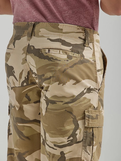klær nei Wrangler menn femstjerners premium cargo short villtre tare camo (112336223) 8V40520