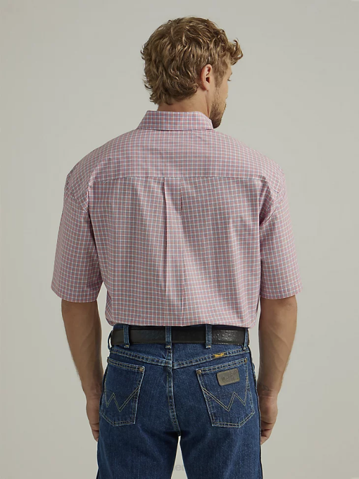 klær nei Wrangler menn george stredet kortermet 1-lomme rutet skjorte med knapper knallrødt pledd (112327819) 8V40311