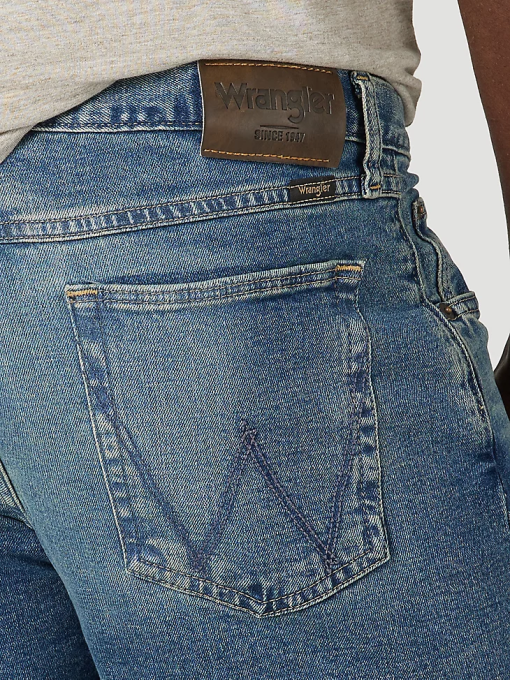 klær nei Wrangler menn gratis å strekke denim kort mellomtone (112317150) 8V40578