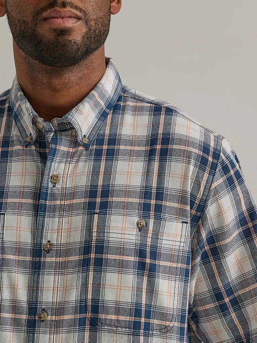 klær nei Wrangler menn robust slitasje kortermet lettstelt rutete button-down skjorte mørk marine (112325891) 8V40343