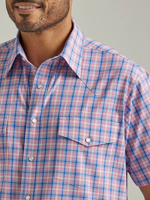 klær nei Wrangler menn rynkebestandig kortermet western-rutet skjorte fyrverkeri blå (112326368) 8V40446