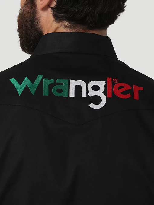 klær nei Wrangler menn solid skjorte med lange ermer med logo svart (112317124) 8V40396